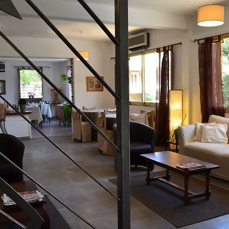 L'aiglon Bylitis فندق