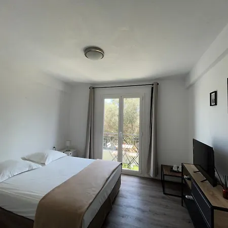 Hotel L'aiglon Bylitis