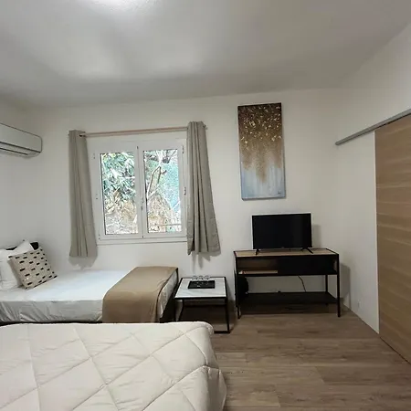 L'aiglon Bylitis Hotel